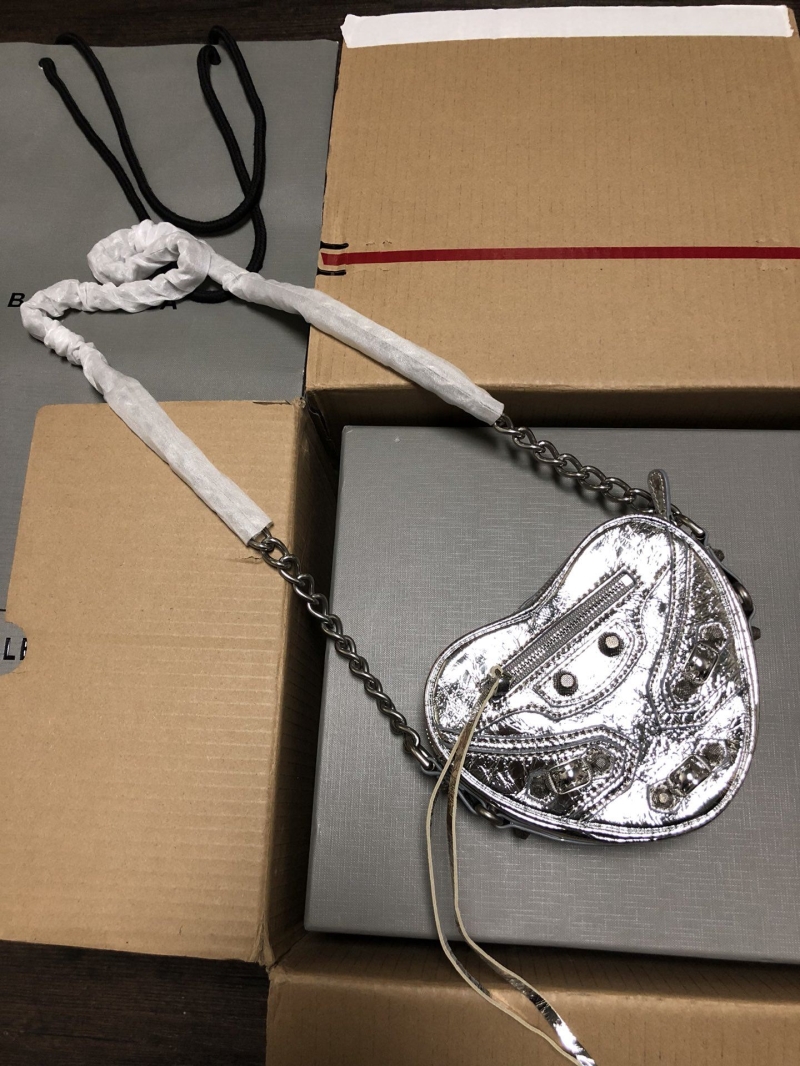 Ba1en*iaga le cagole bags